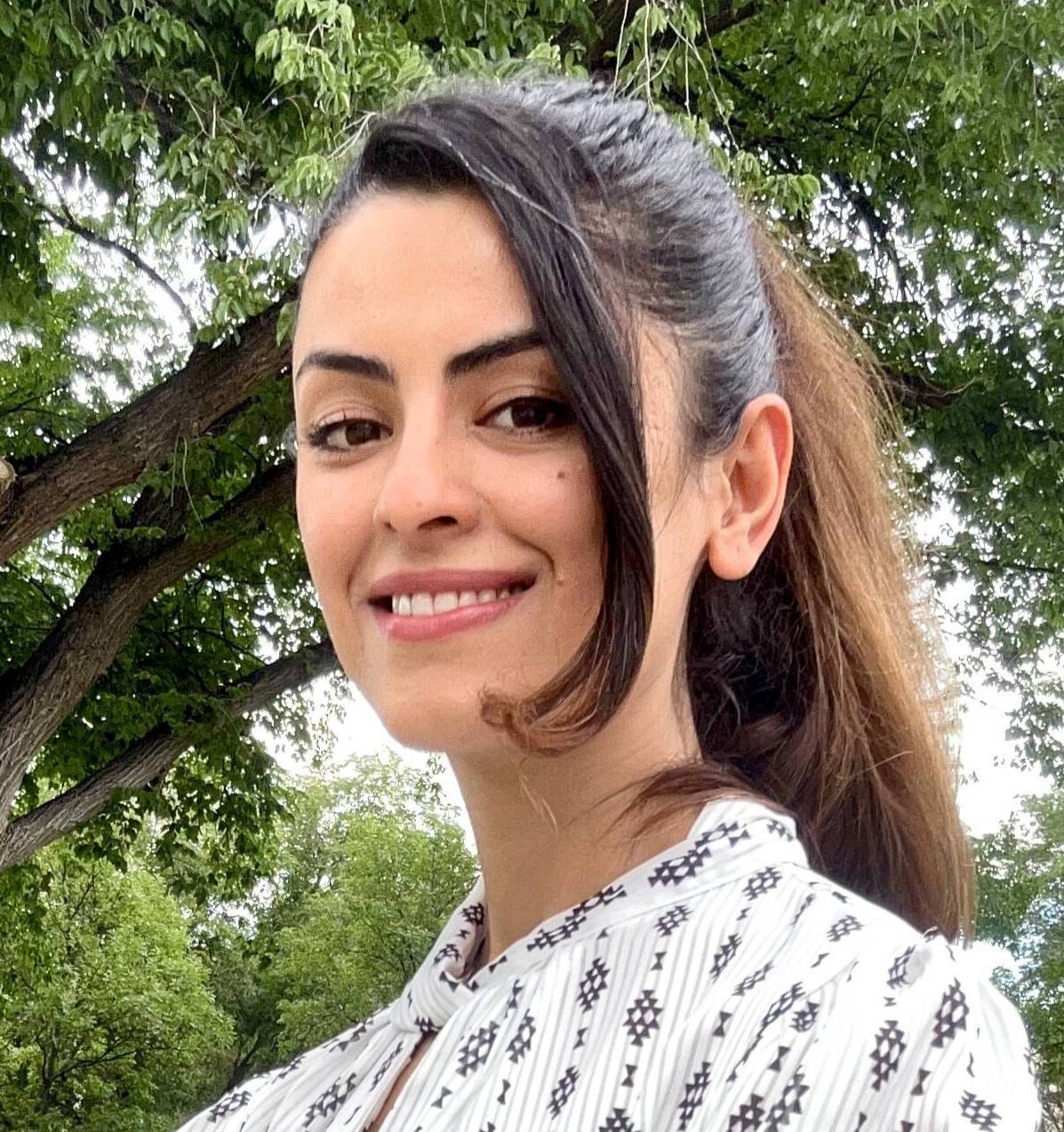 Arezou Karimian Profile Picture