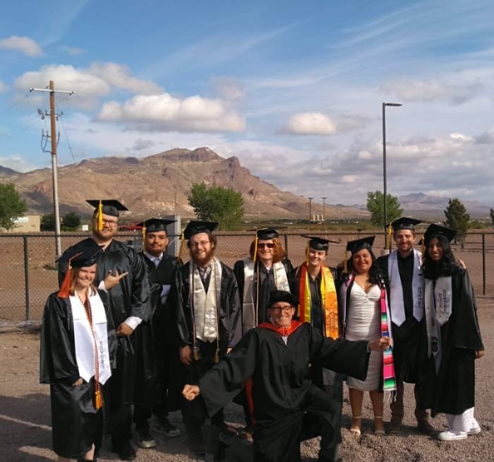 2023 graduating physics students 2023 graduating physics students