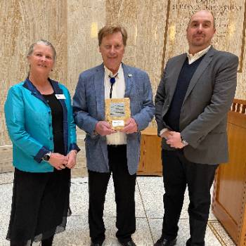 earth-science-award Nelia Dunbar, Dennis McQuillan, Todd Leahy