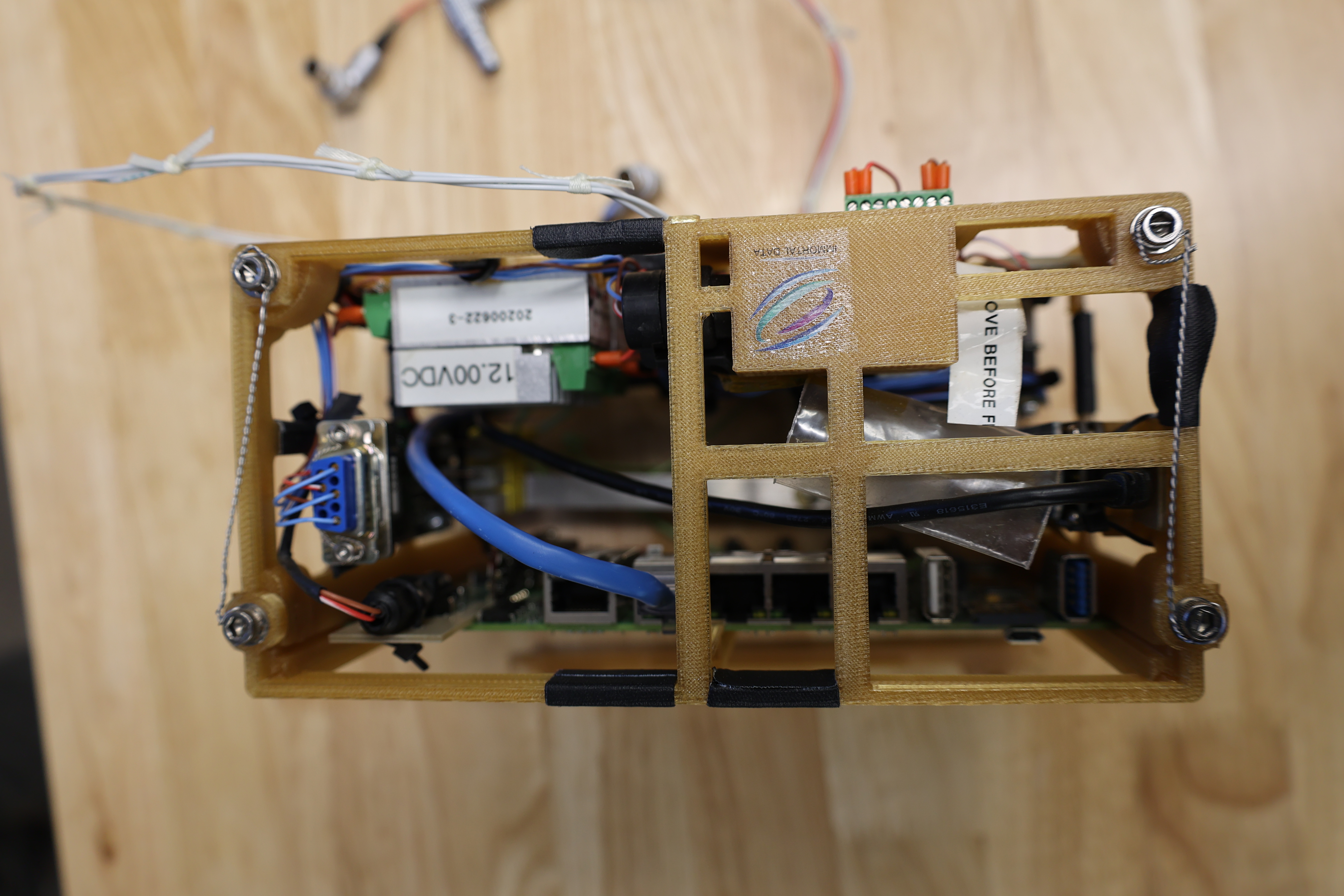 Device on the SL15, top view