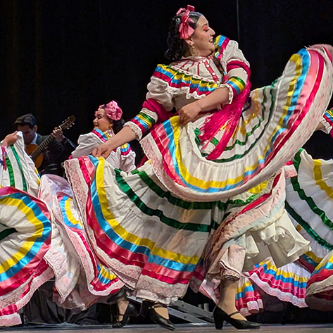 Ballet folklórico dance at the Mariachi Christmas celebration