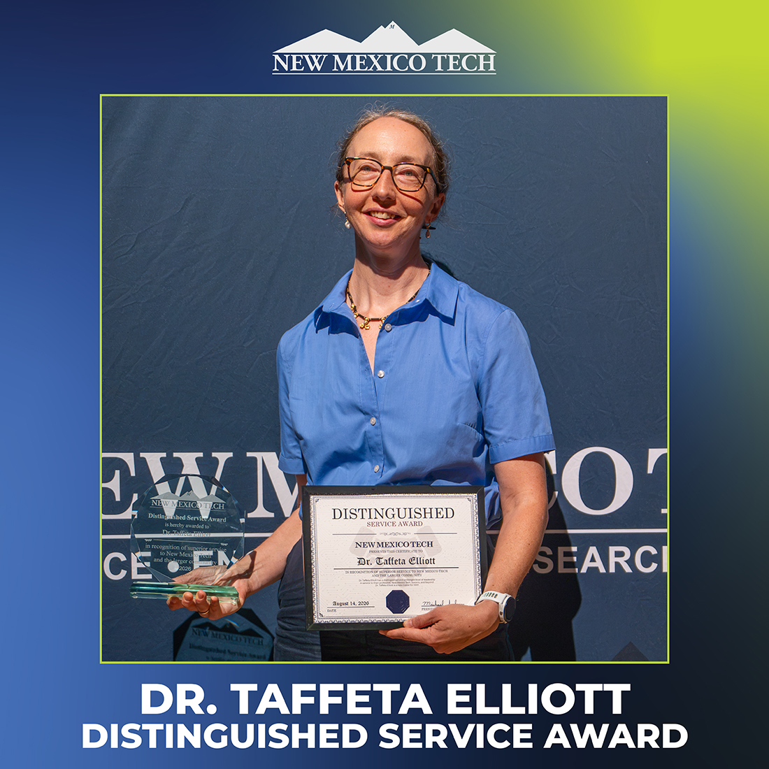 Dr. Taffeta Distinguided Award