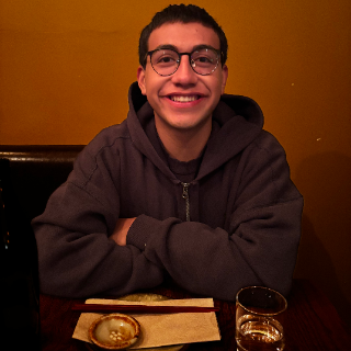 Jovanny headshot